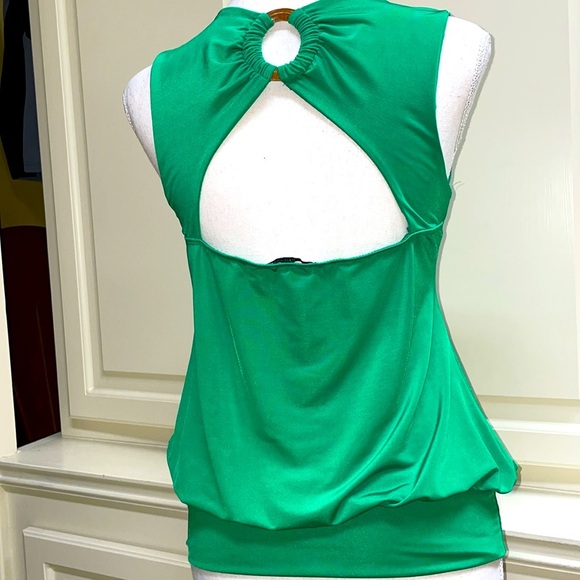Hot & Delicious Green Open Back Tank Top Wooden Ring Gathered Shoulder Sz Large - Picture 3 of 10